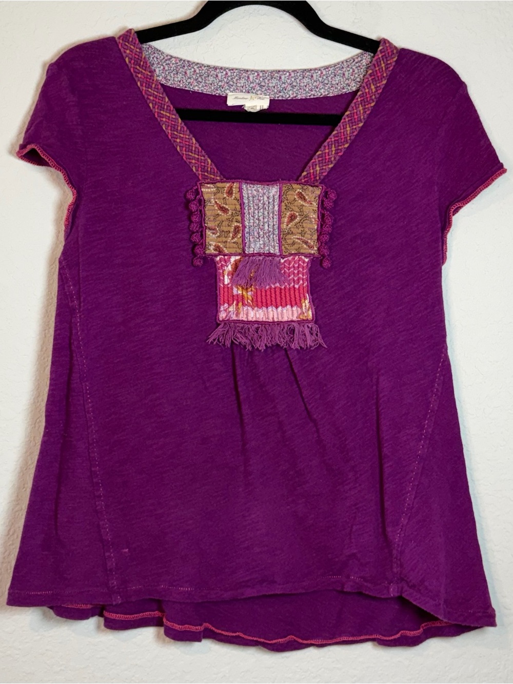 Meadow Rue Purple Short-Sleeve V-Neck Top with Embellished Patch